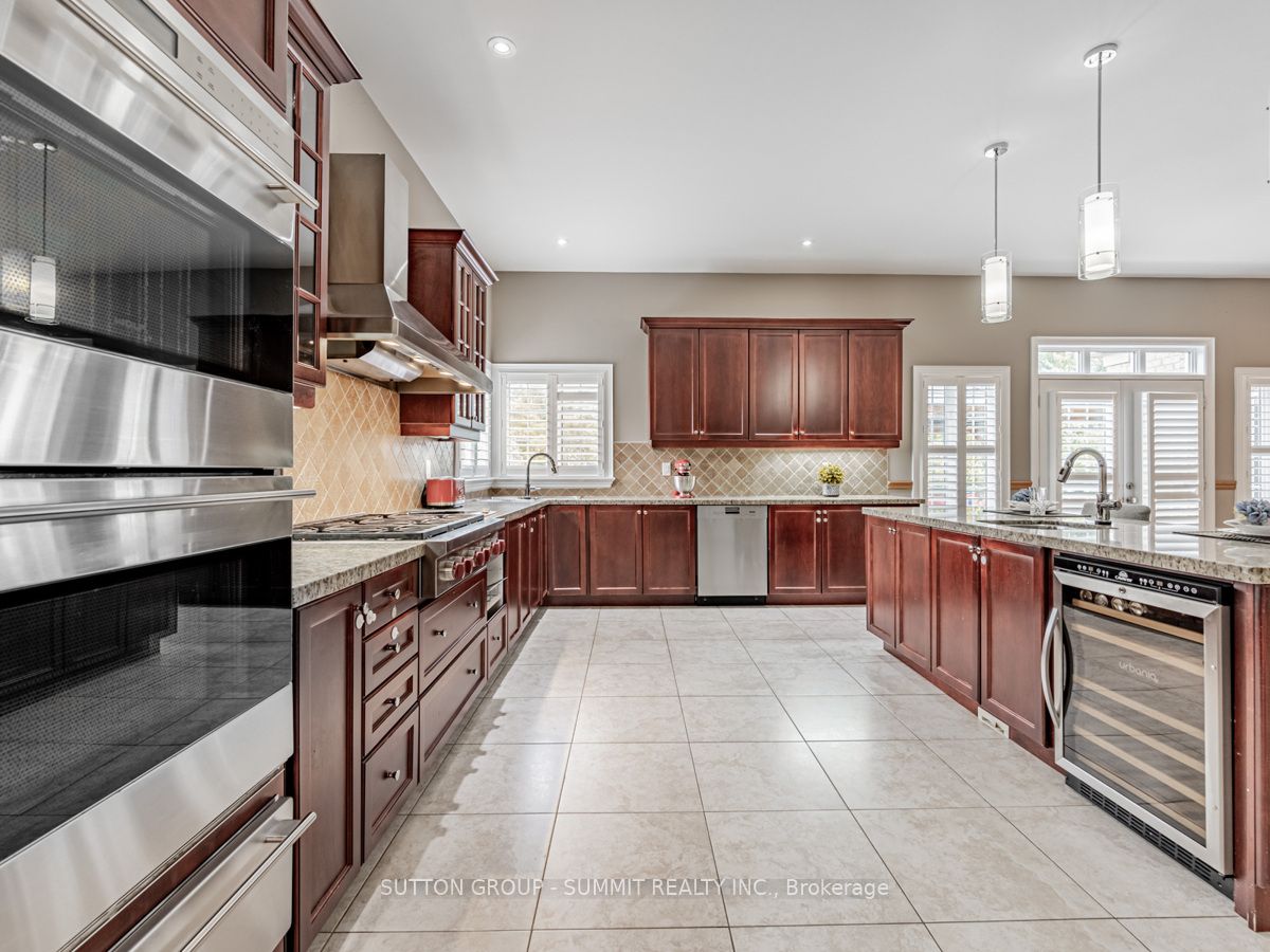 54 Viewmount Crescent