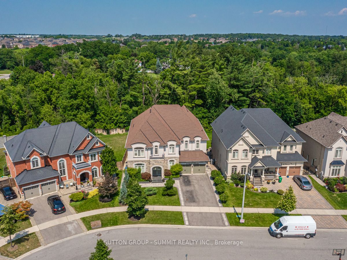 54 Viewmount Crescent