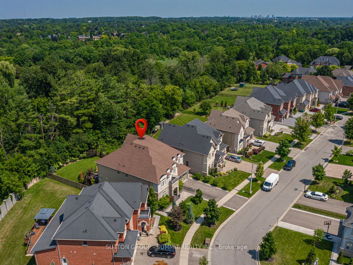 54 Viewmount Crescent