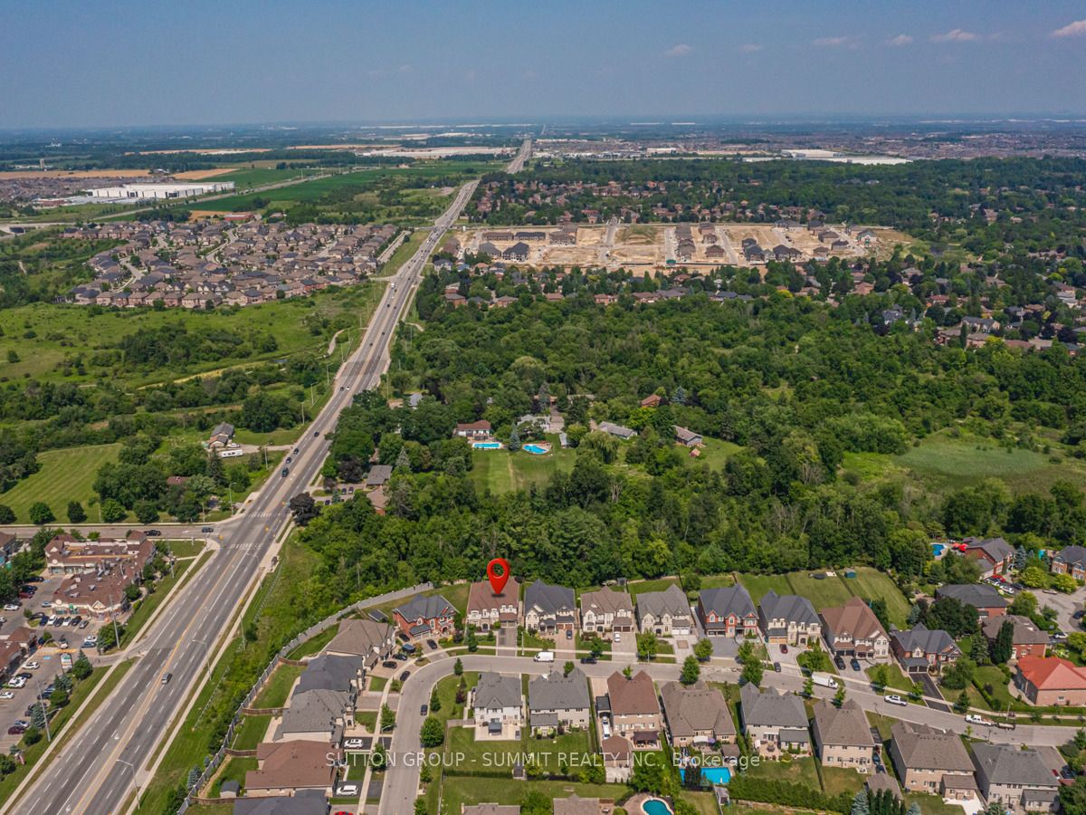 54 Viewmount Crescent