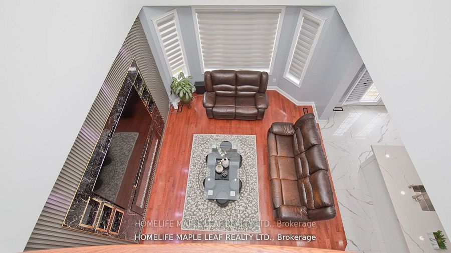 44 Eaglesprings Crescent