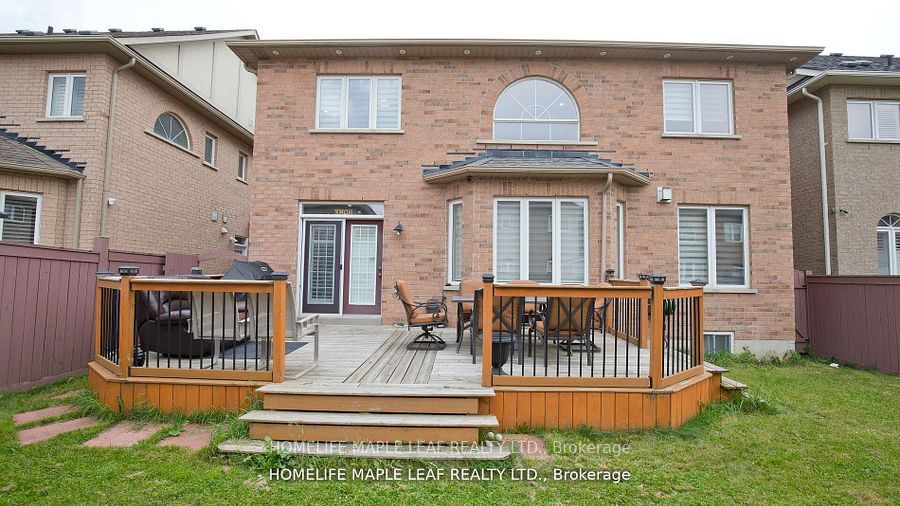 44 Eaglesprings Crescent