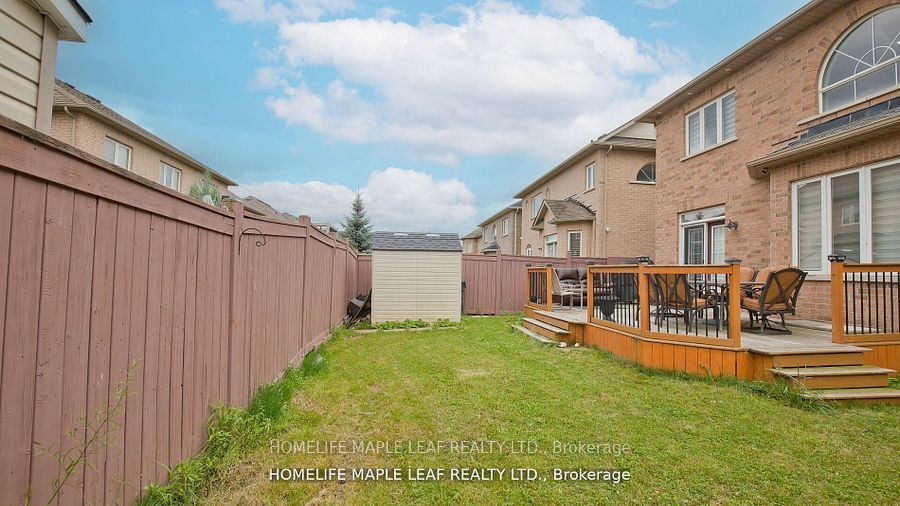 44 Eaglesprings Crescent