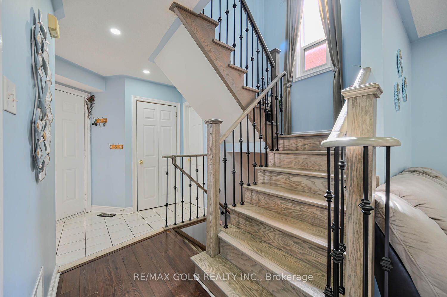 39 Blue Spruce Street