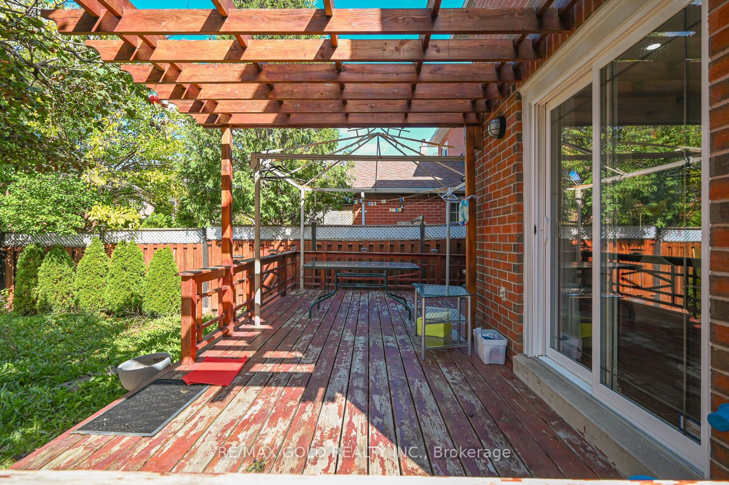 39 Blue Spruce Street