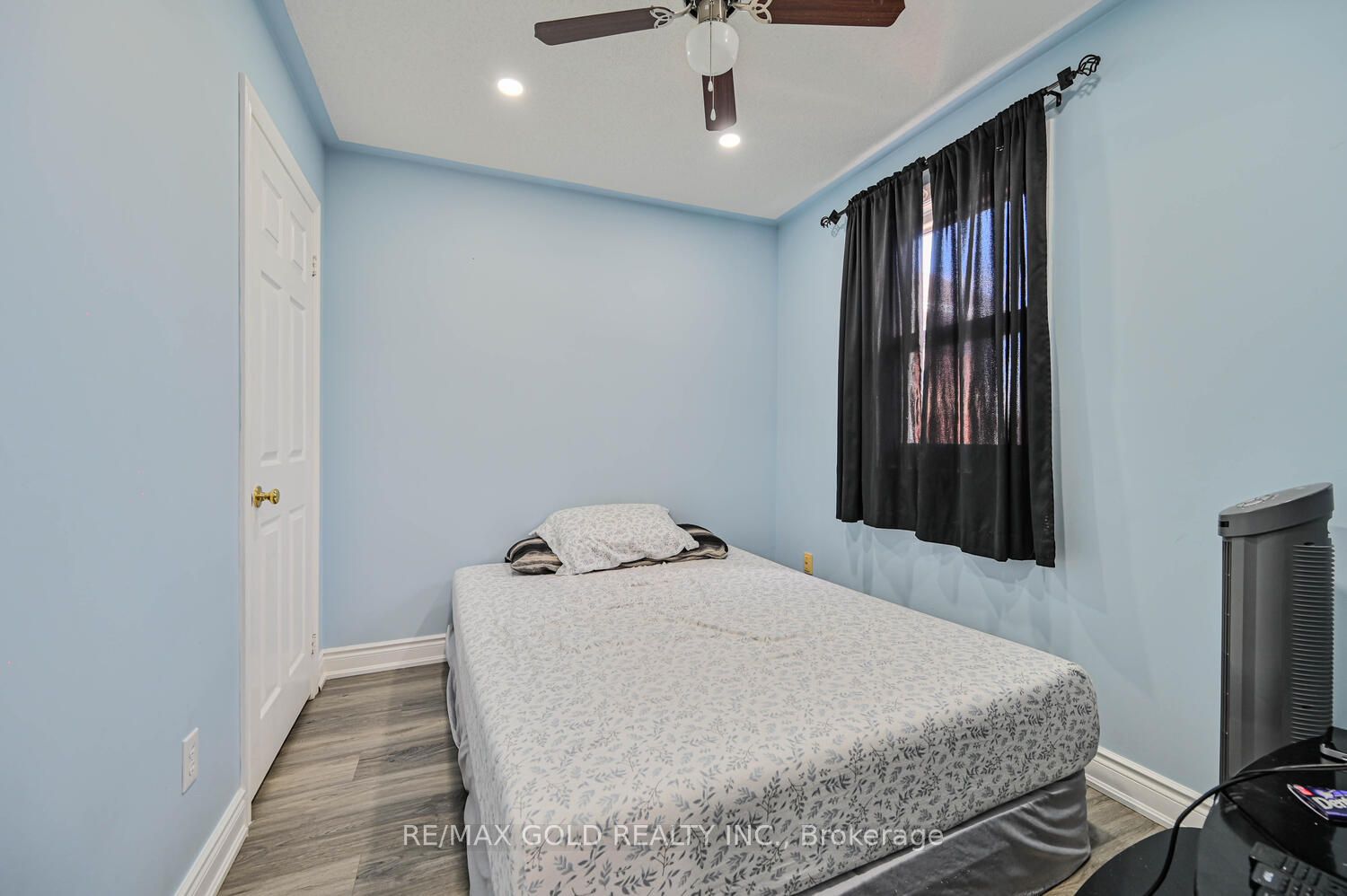 39 Blue Spruce Street