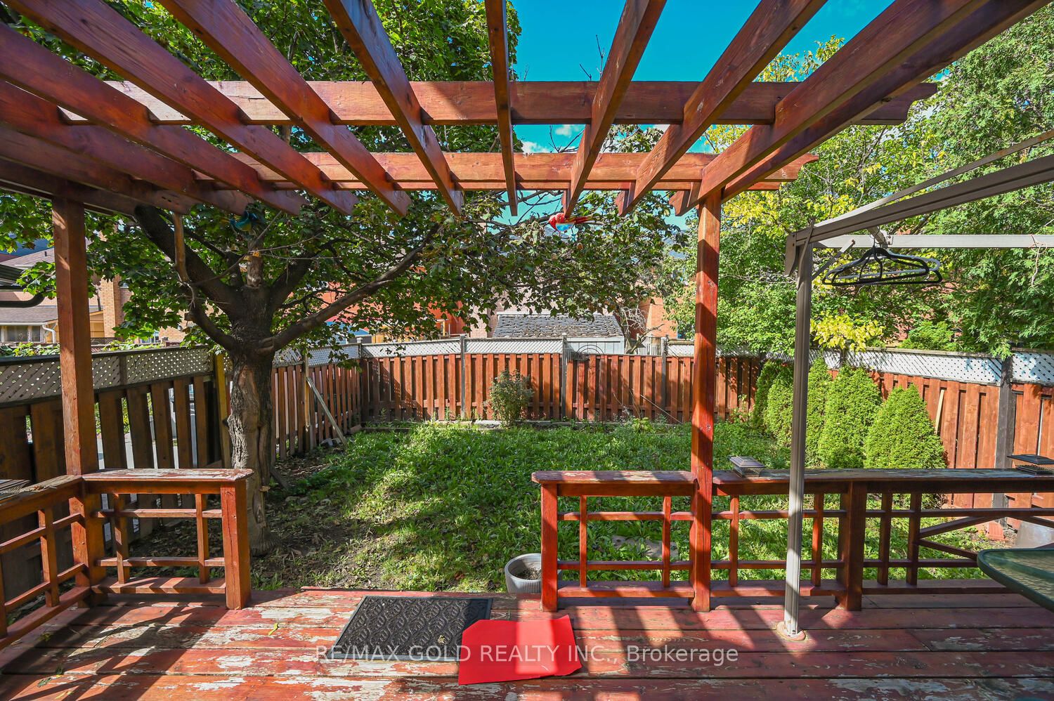 39 Blue Spruce Street