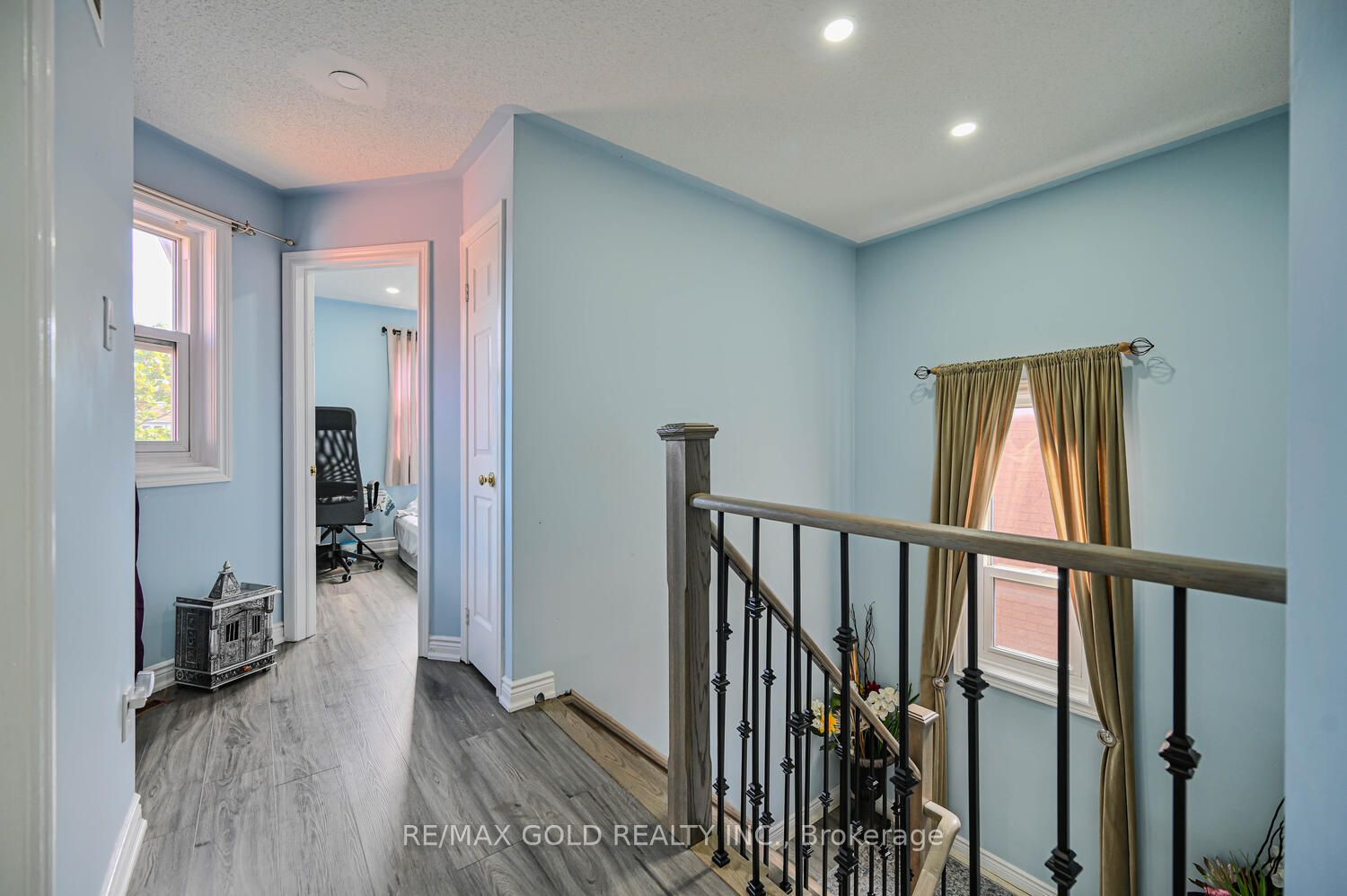 39 Blue Spruce Street
