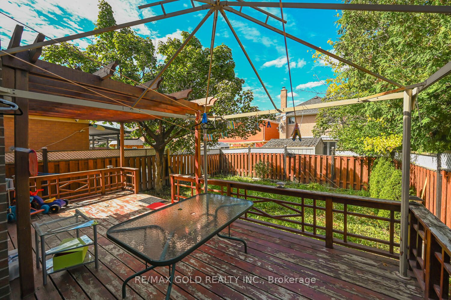 39 Blue Spruce Street