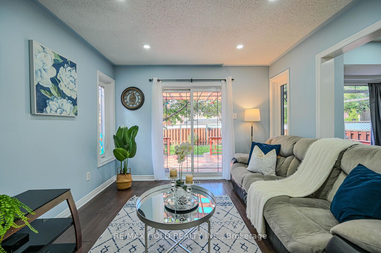 39 Blue Spruce Street