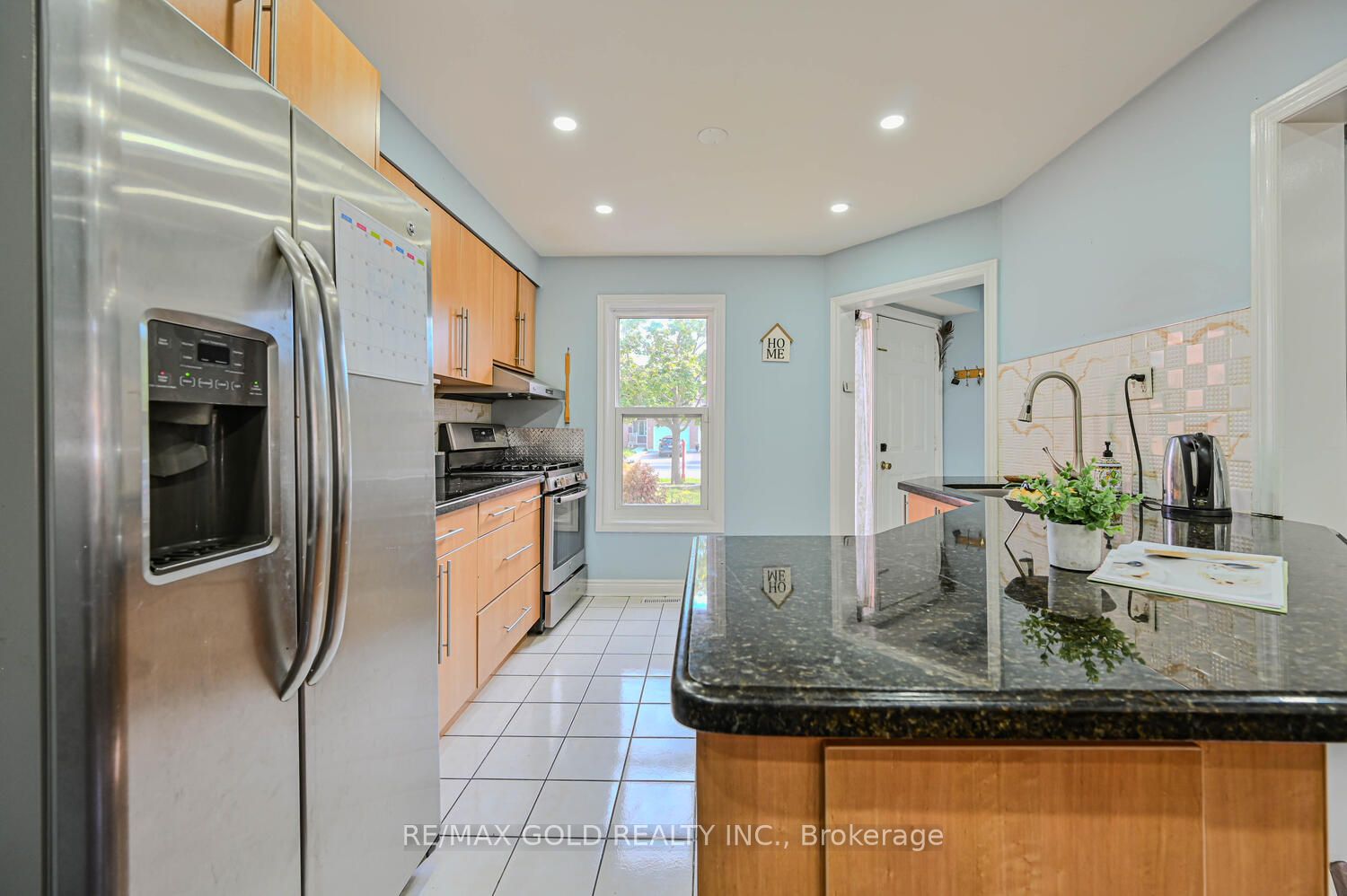 39 Blue Spruce Street