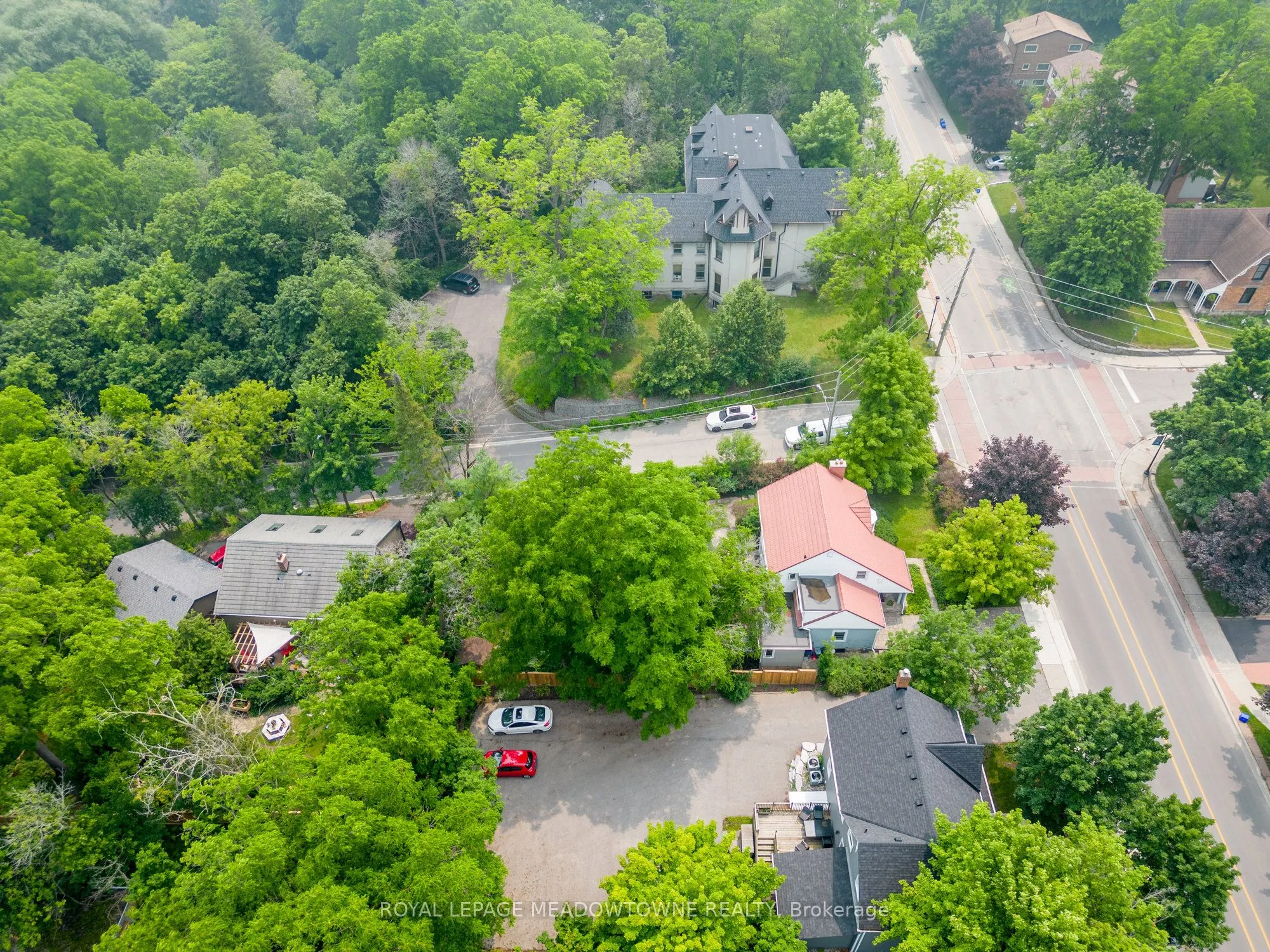 133 Main Street S