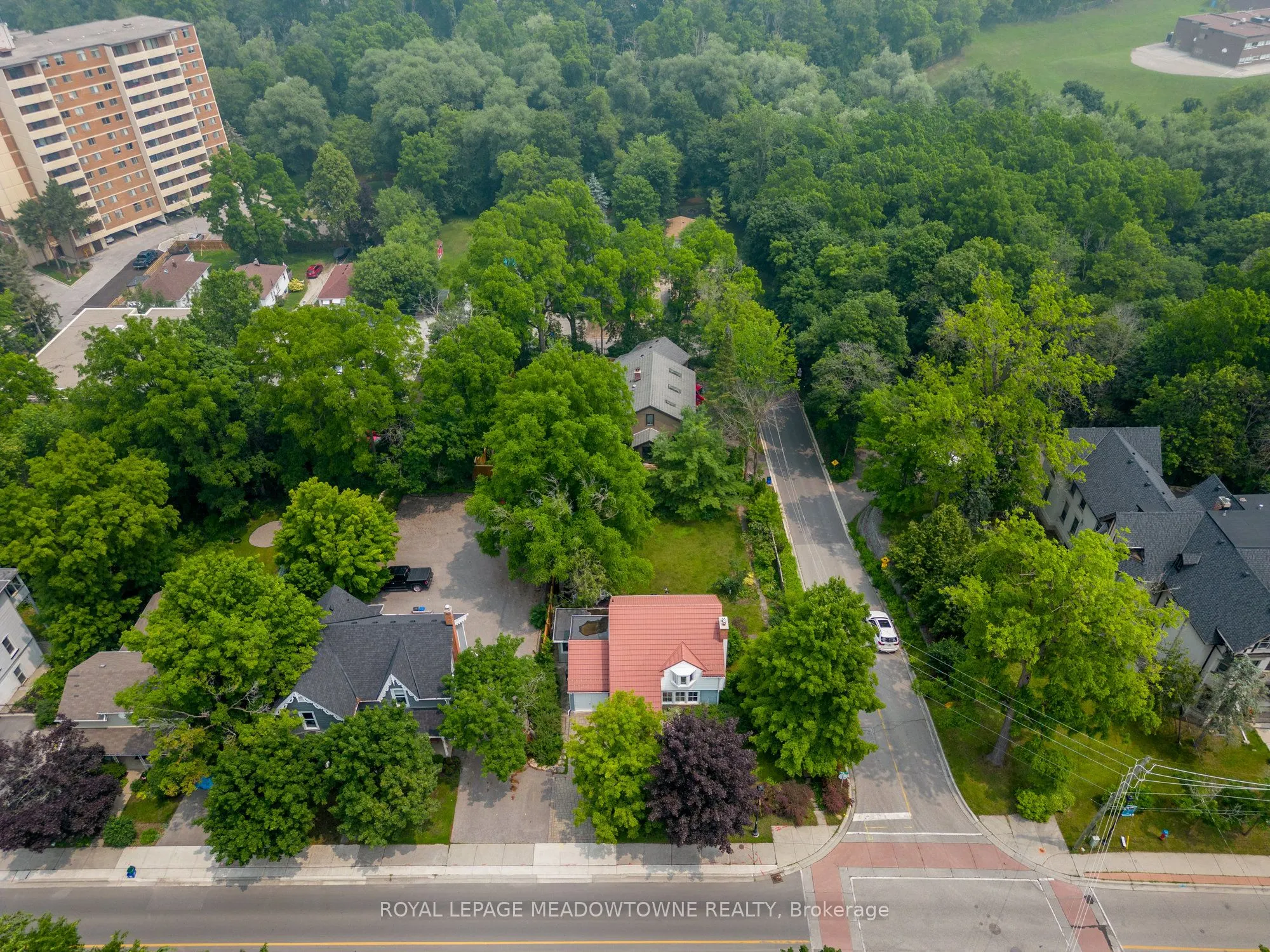 133 Main Street S