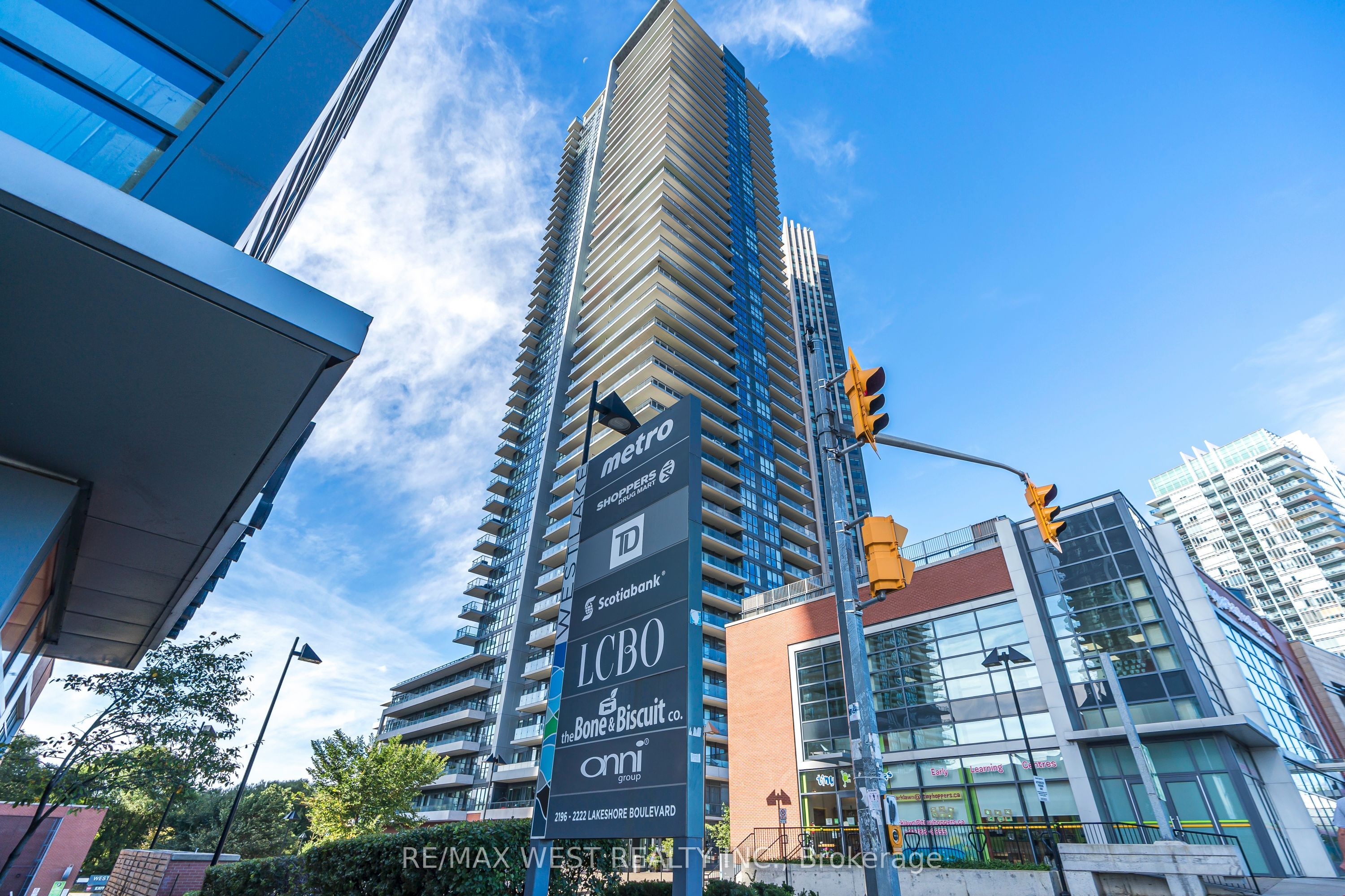10 Park Lawn Road #1705