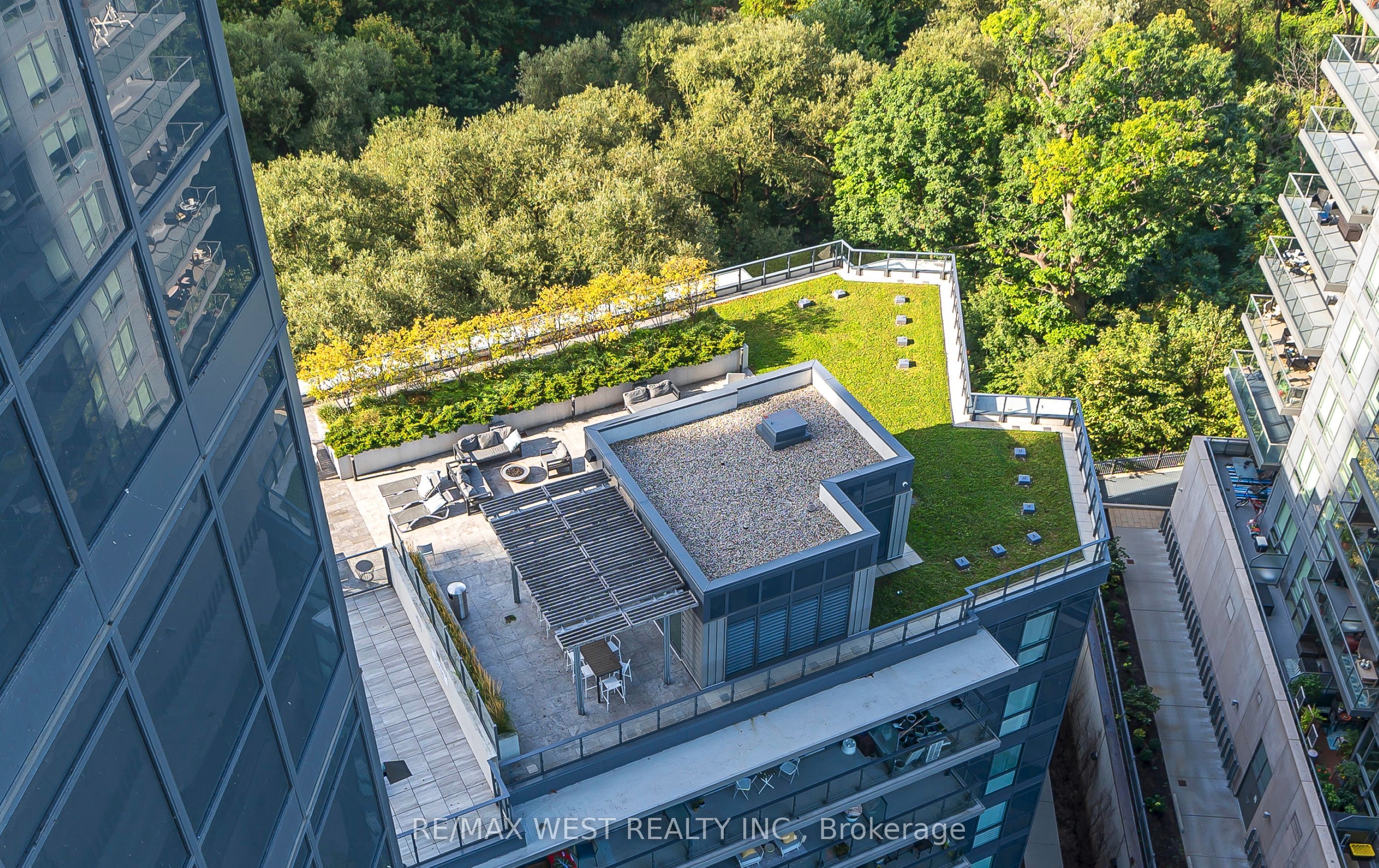 10 Park Lawn Road #1705