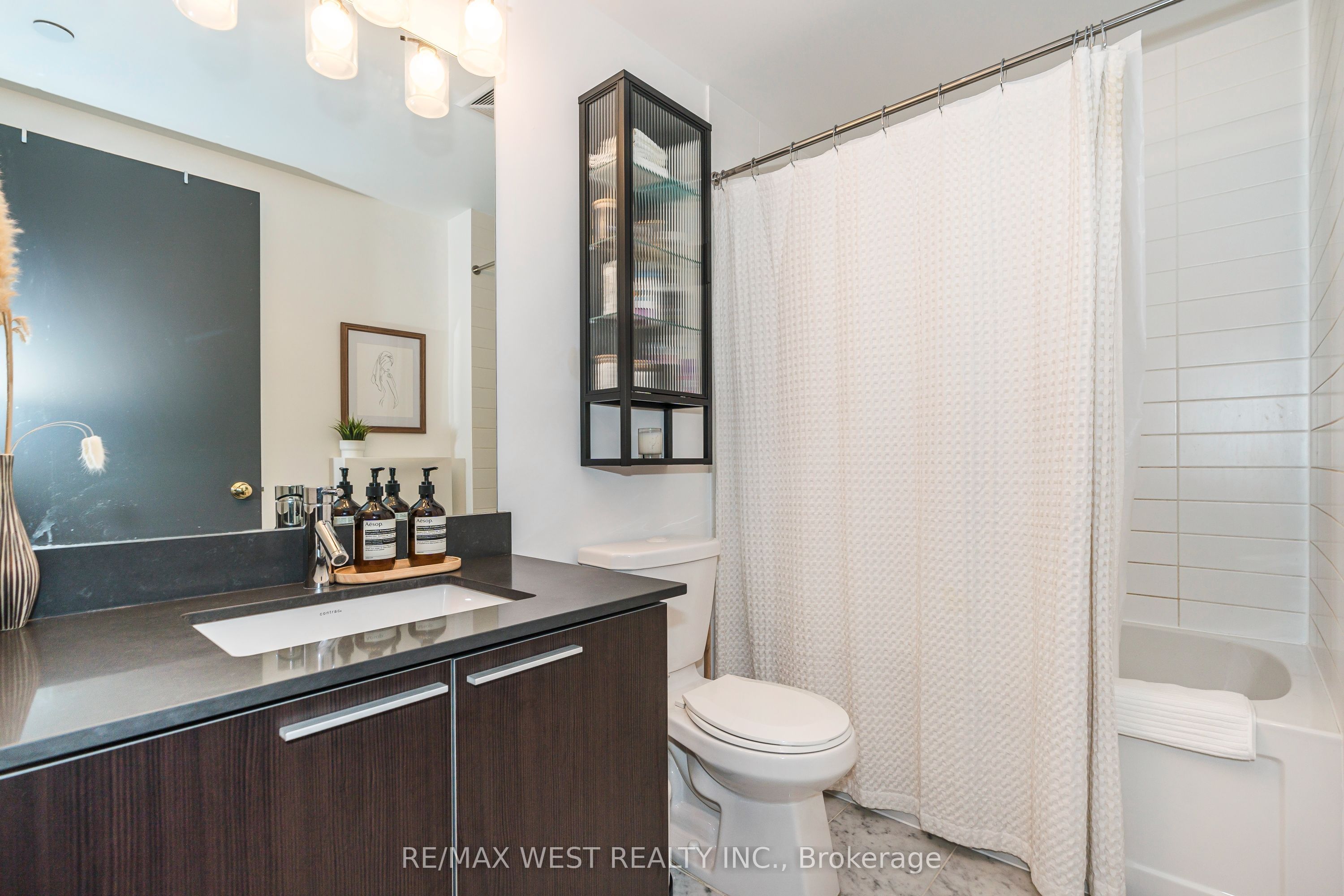 10 Park Lawn Road #1705