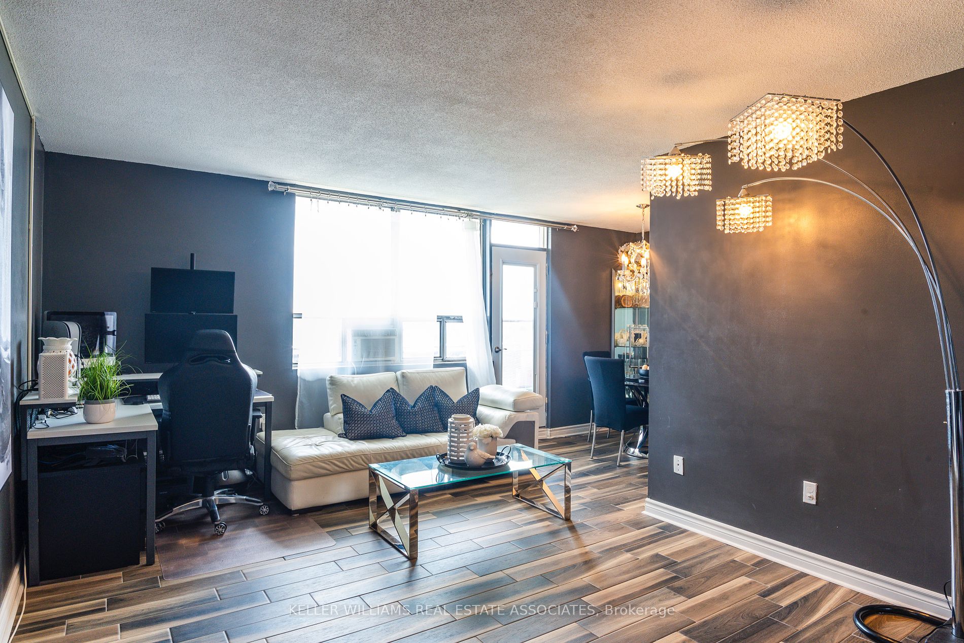 3145 Queen Frederica Drive, #802