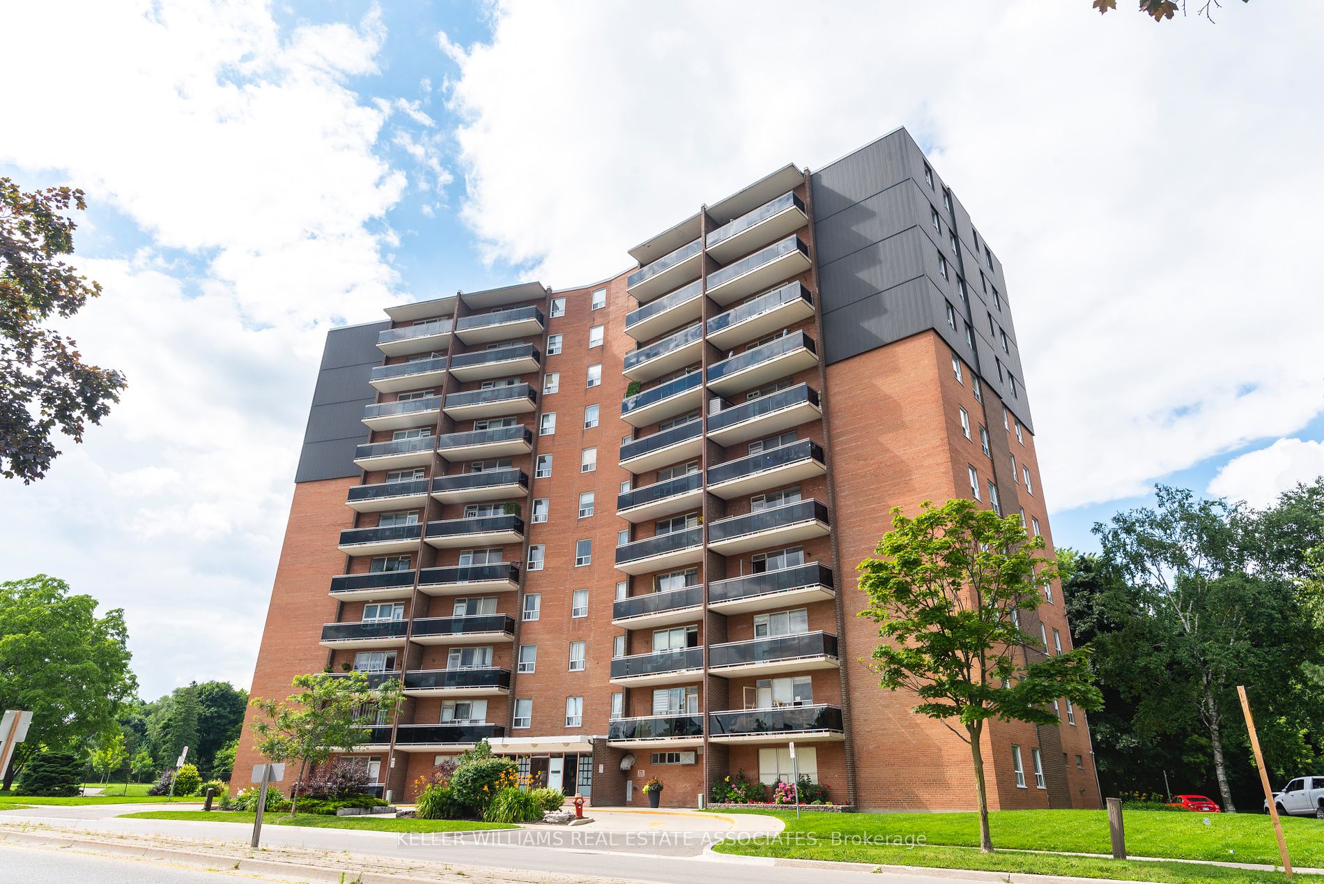 3145 Queen Frederica Drive, #802