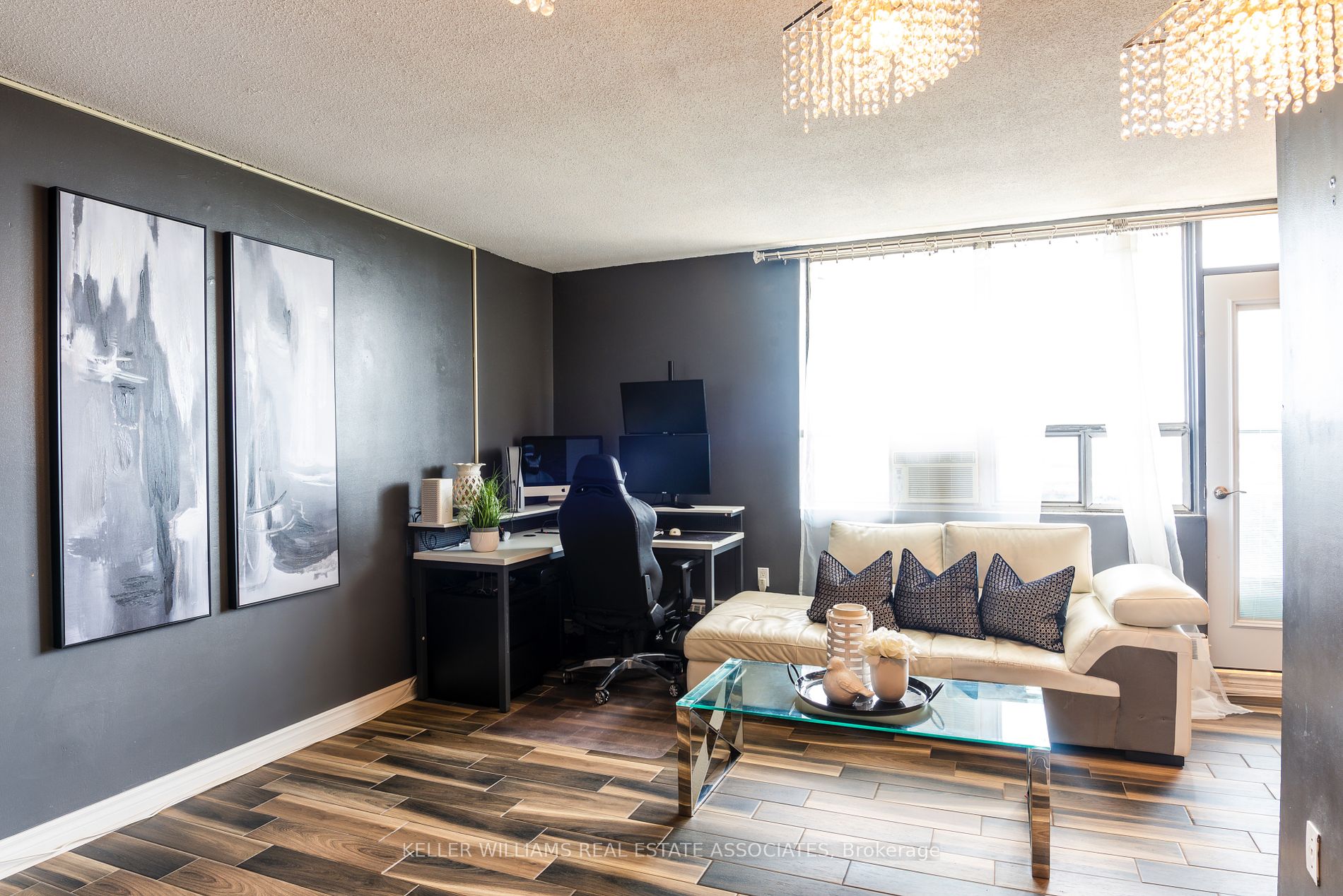 3145 Queen Frederica Drive, #802