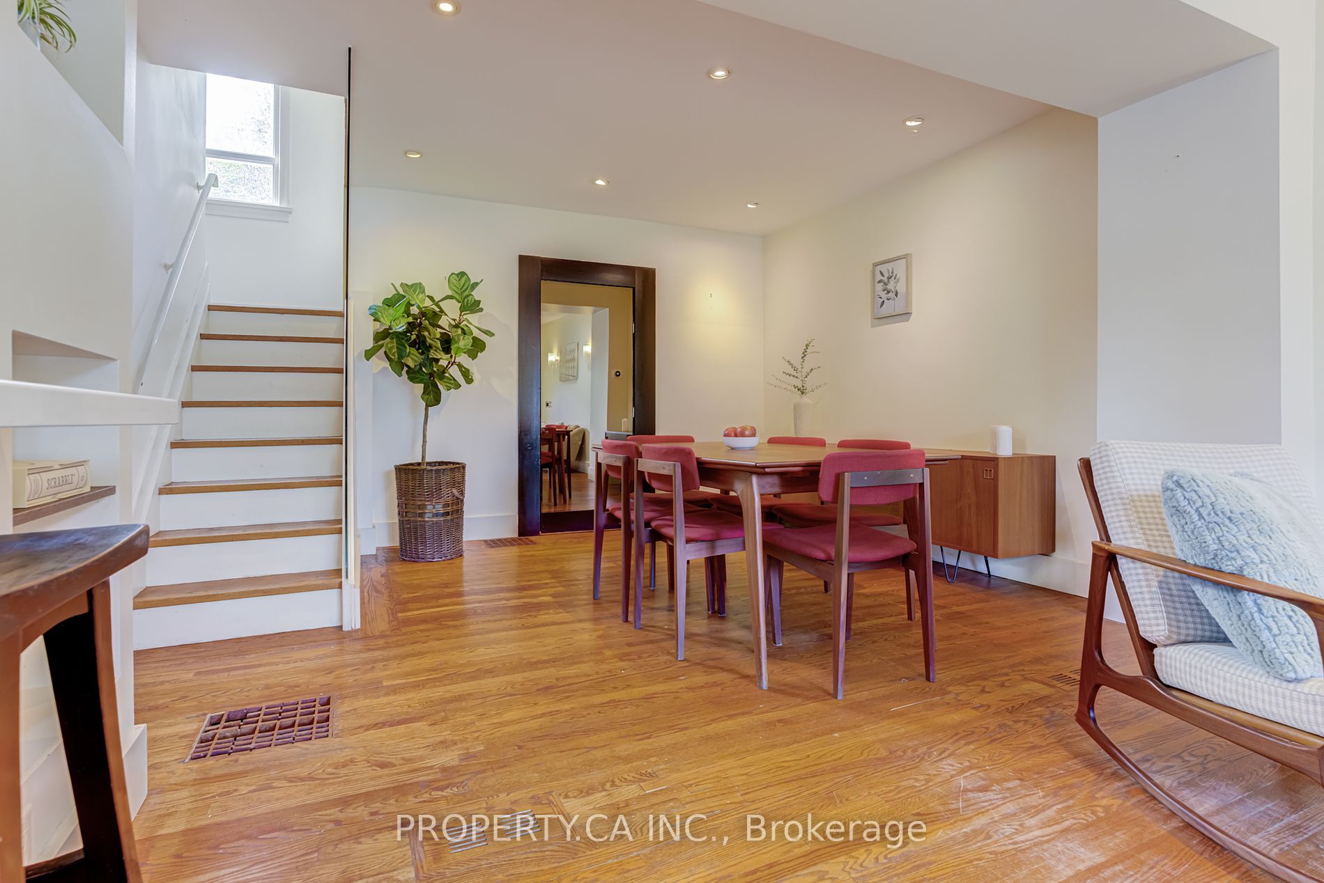 50 South Kingsway