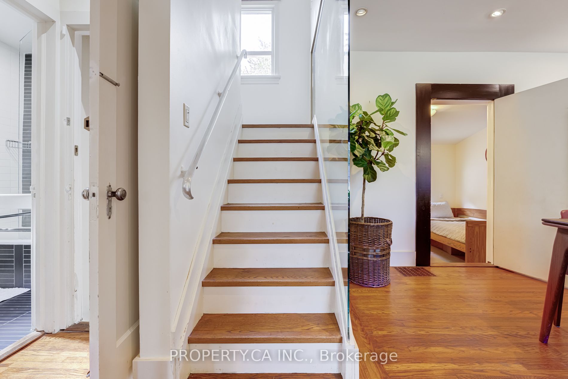 50 South Kingsway