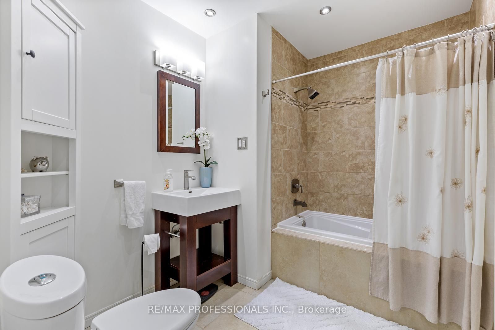 17 Delma Drive