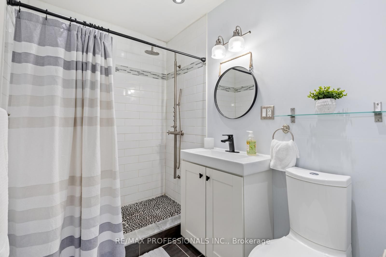 17 Delma Drive