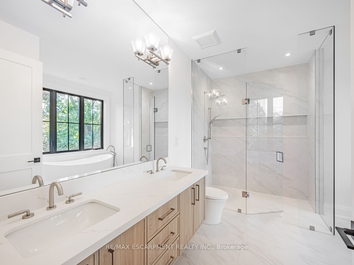 542 Warminster Drive