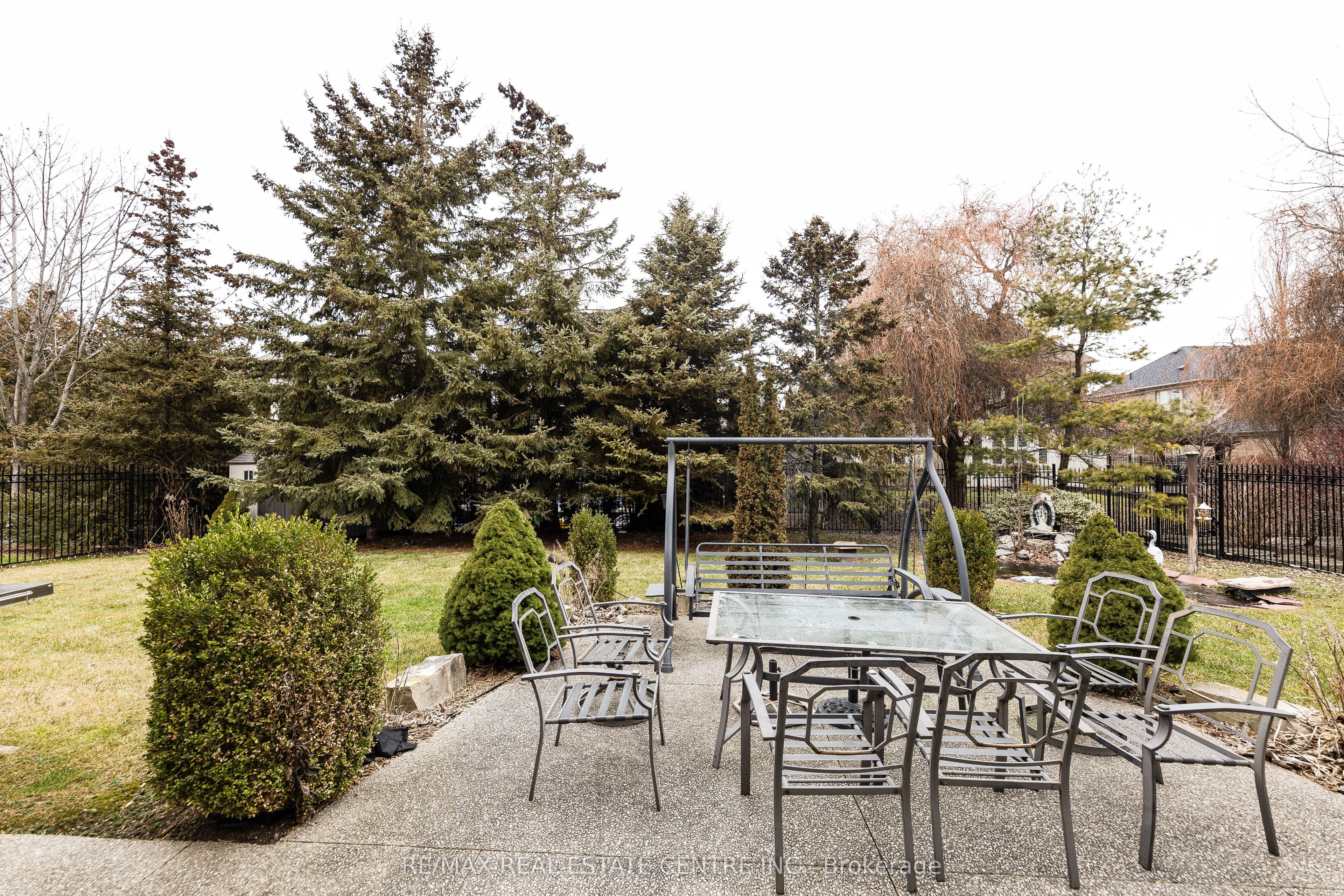 645 Cranleigh Court