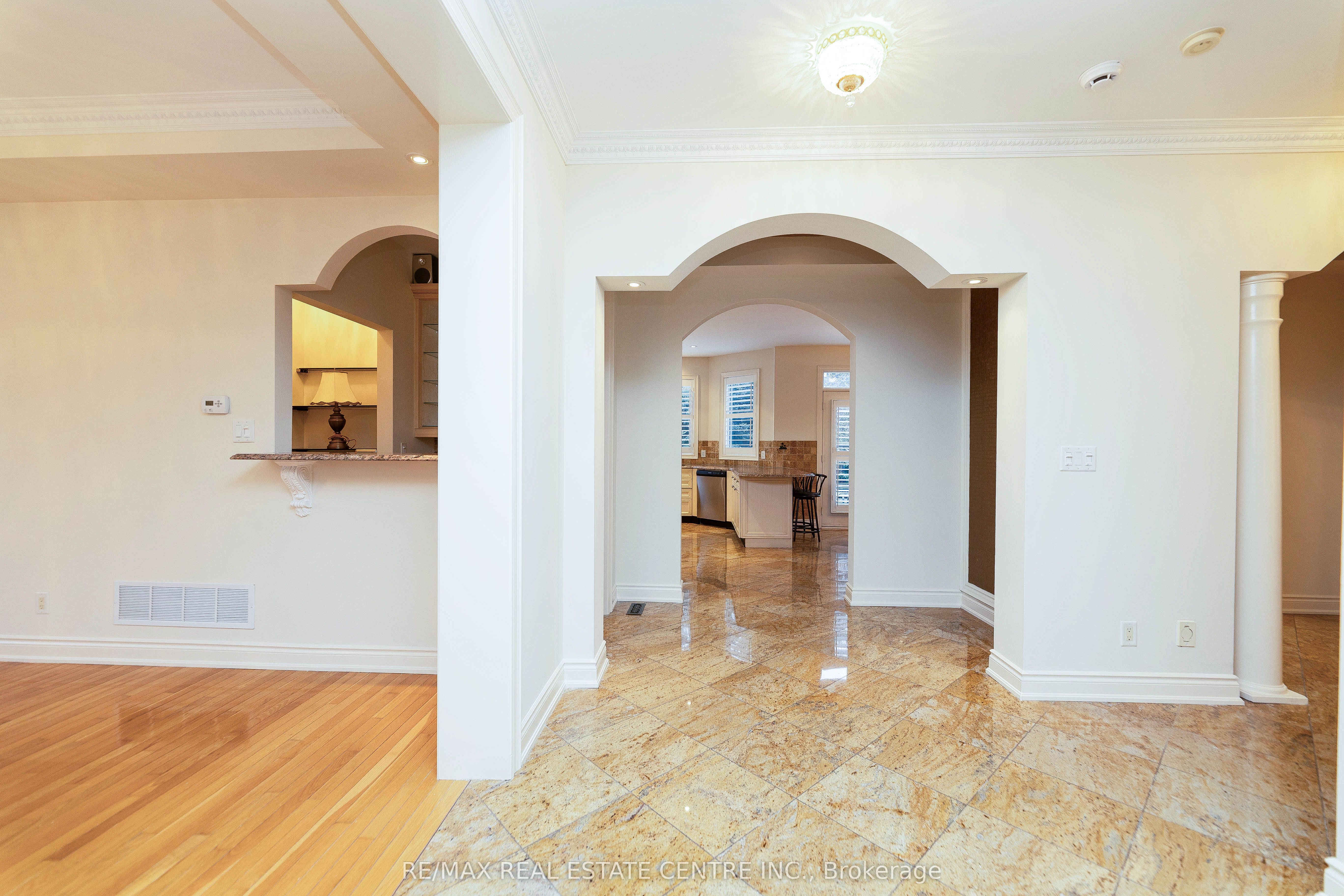 645 Cranleigh Court