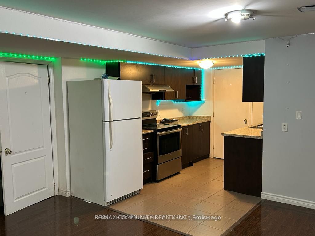 21 MIDVALE Road #Bsmt