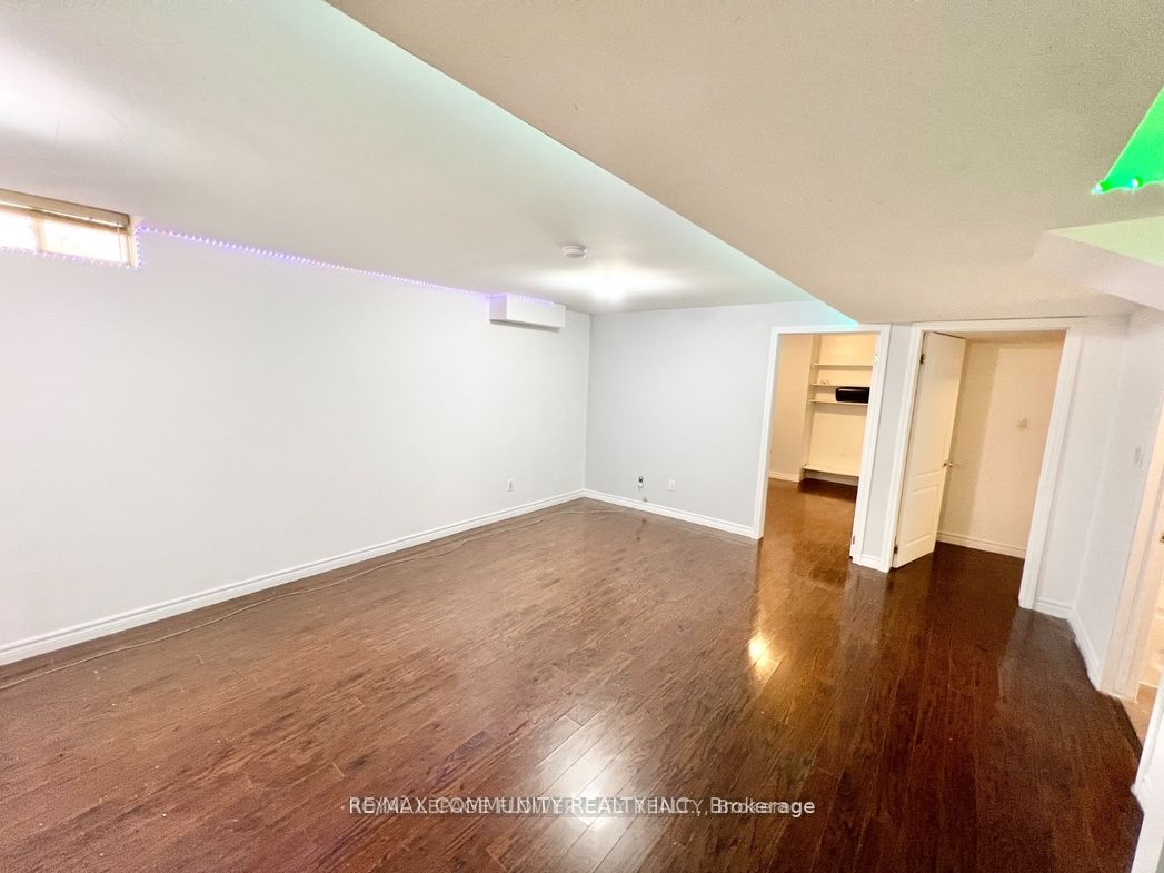 21 MIDVALE Road #Bsmt