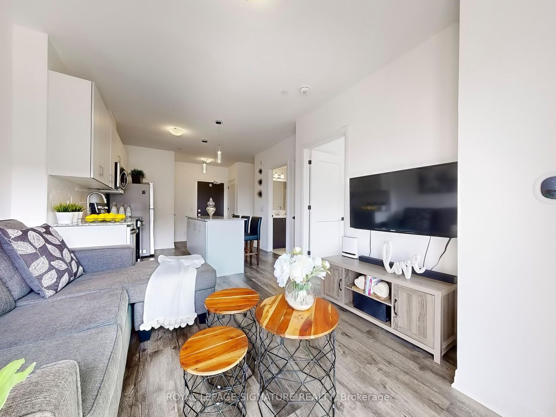 102 Grovewood Common, #405