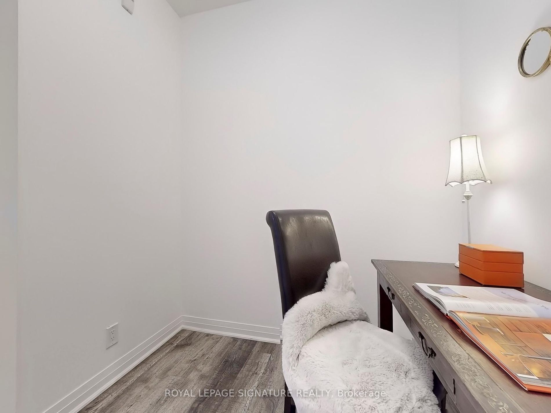 102 Grovewood Common, #405