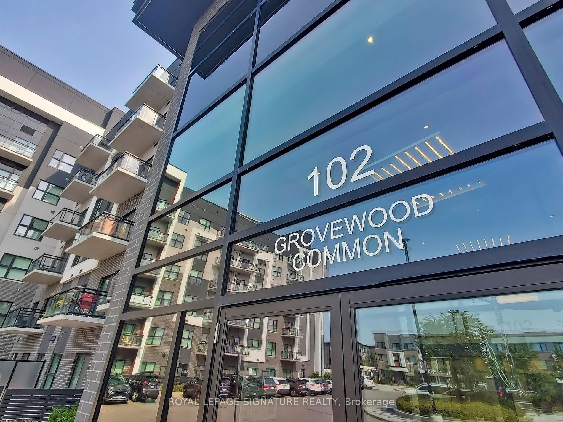 102 Grovewood Common, #405