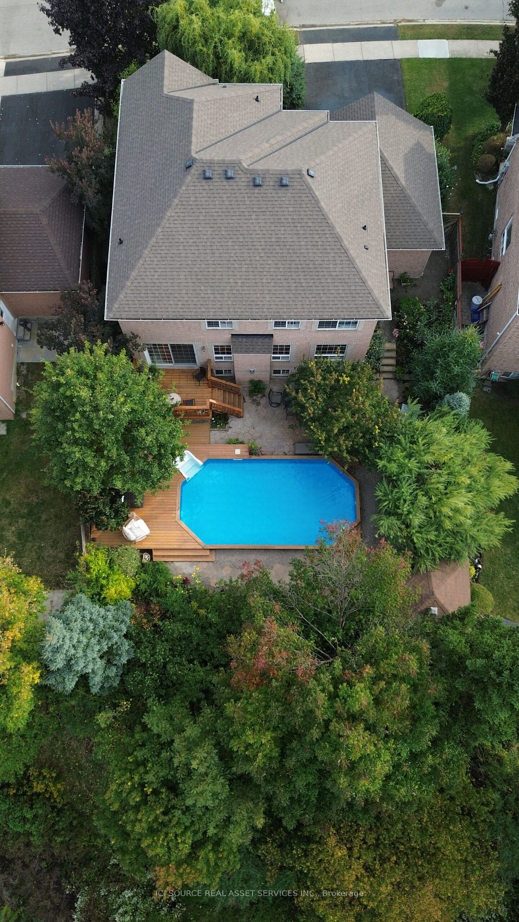 40 Maldives Crescent