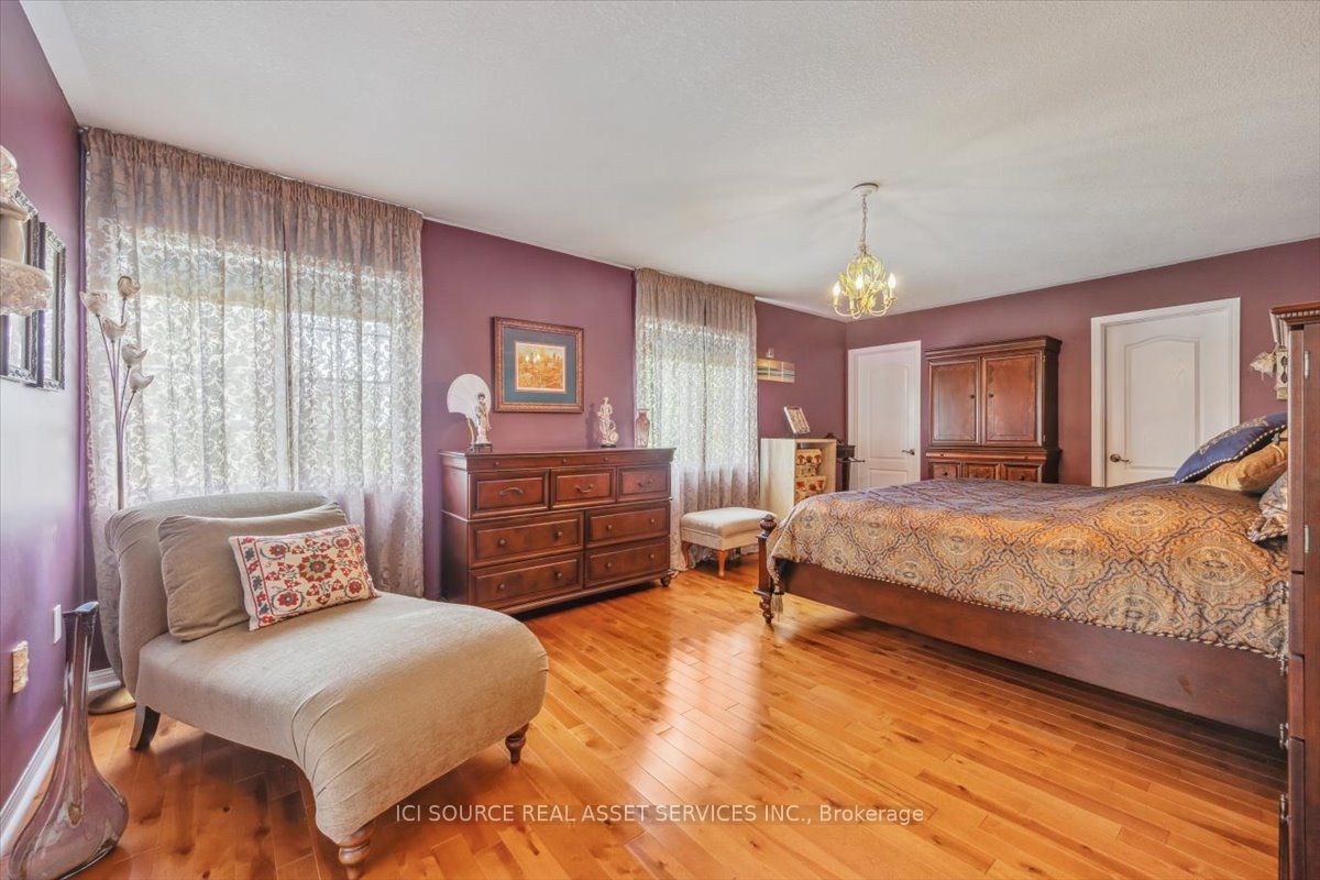 40 Maldives Crescent