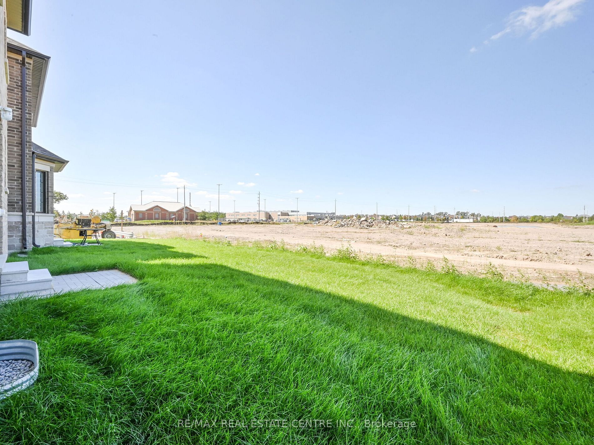1555 Severn Drive