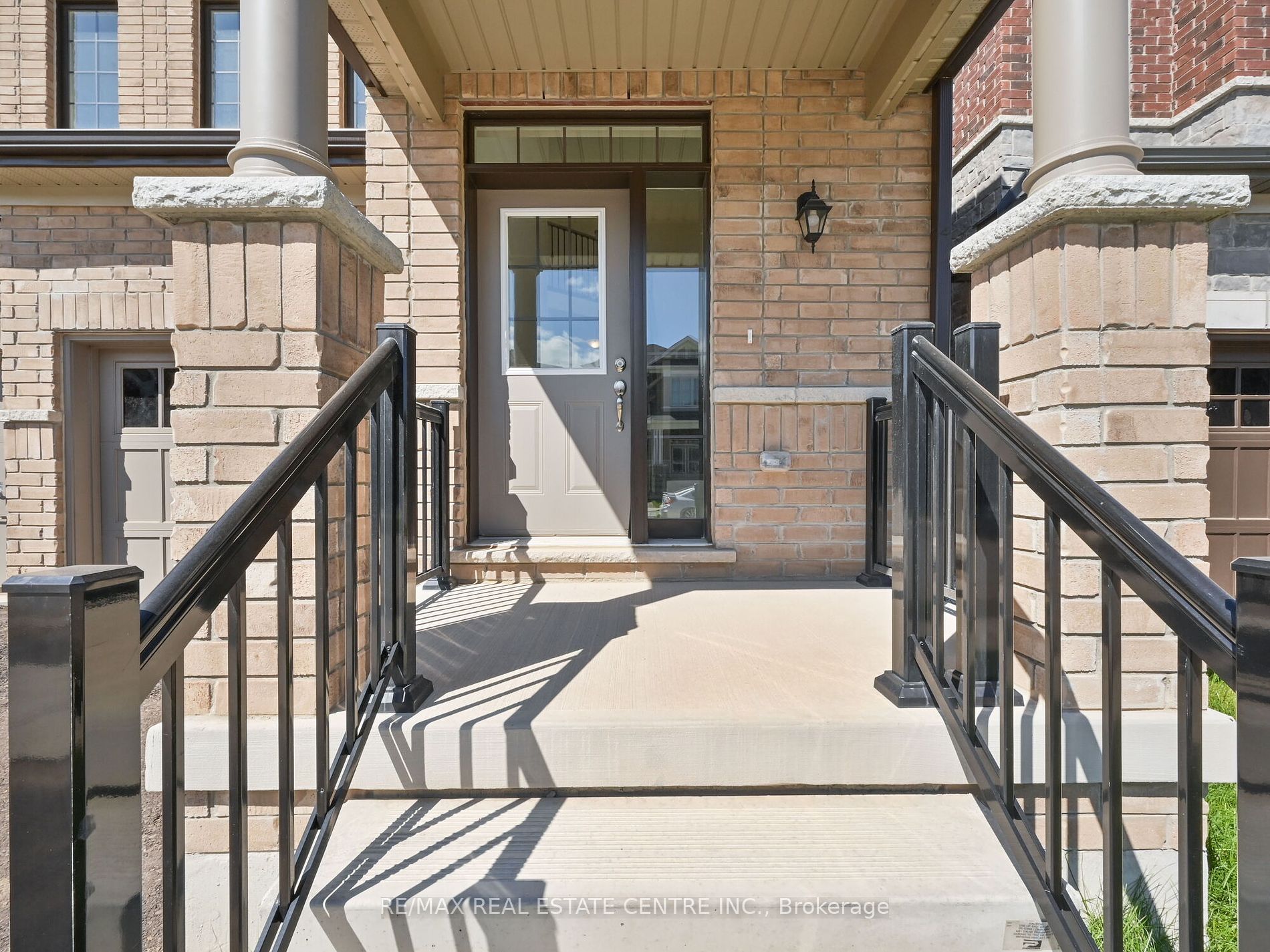 1555 Severn Drive