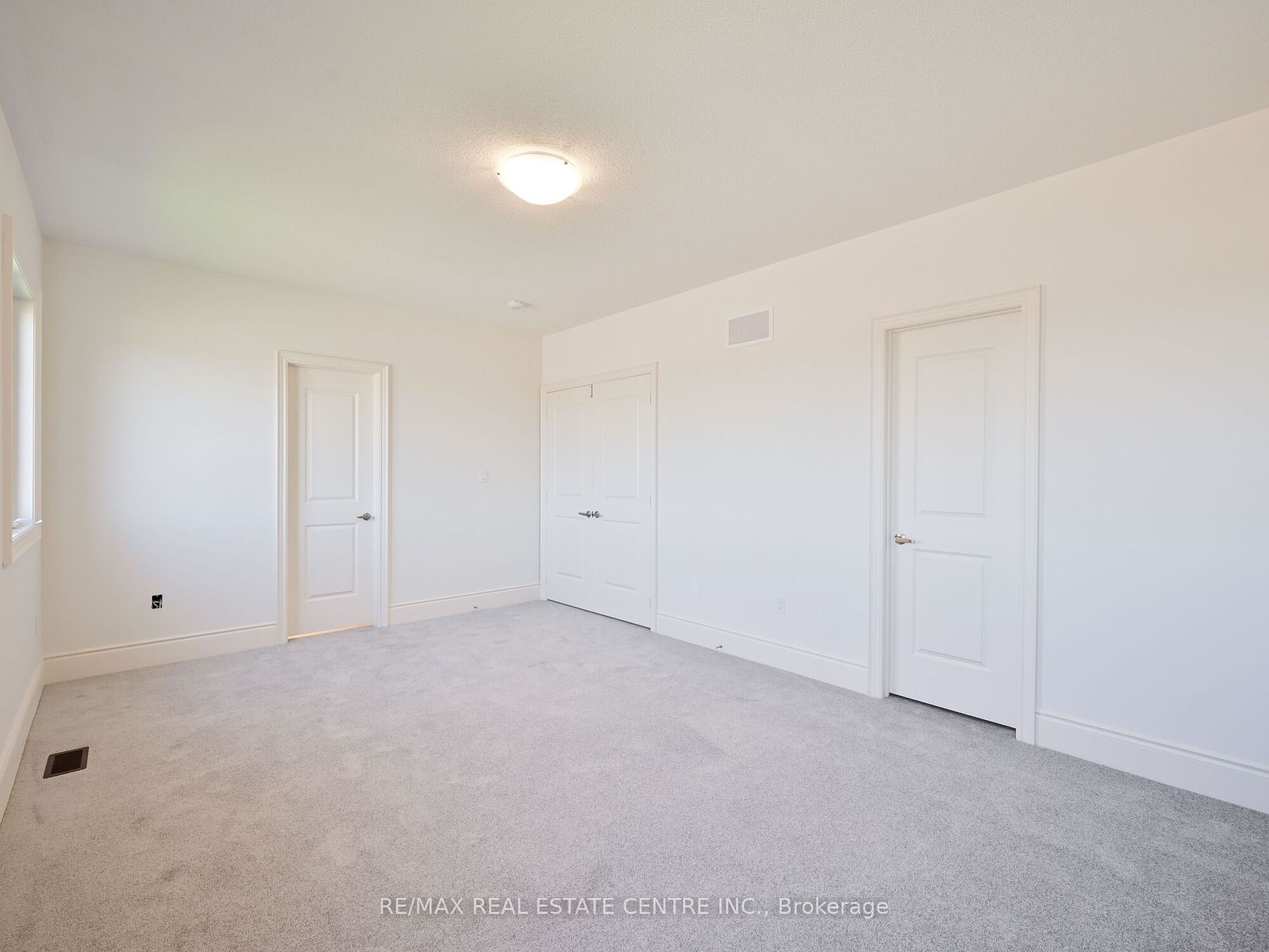 1555 Severn Drive