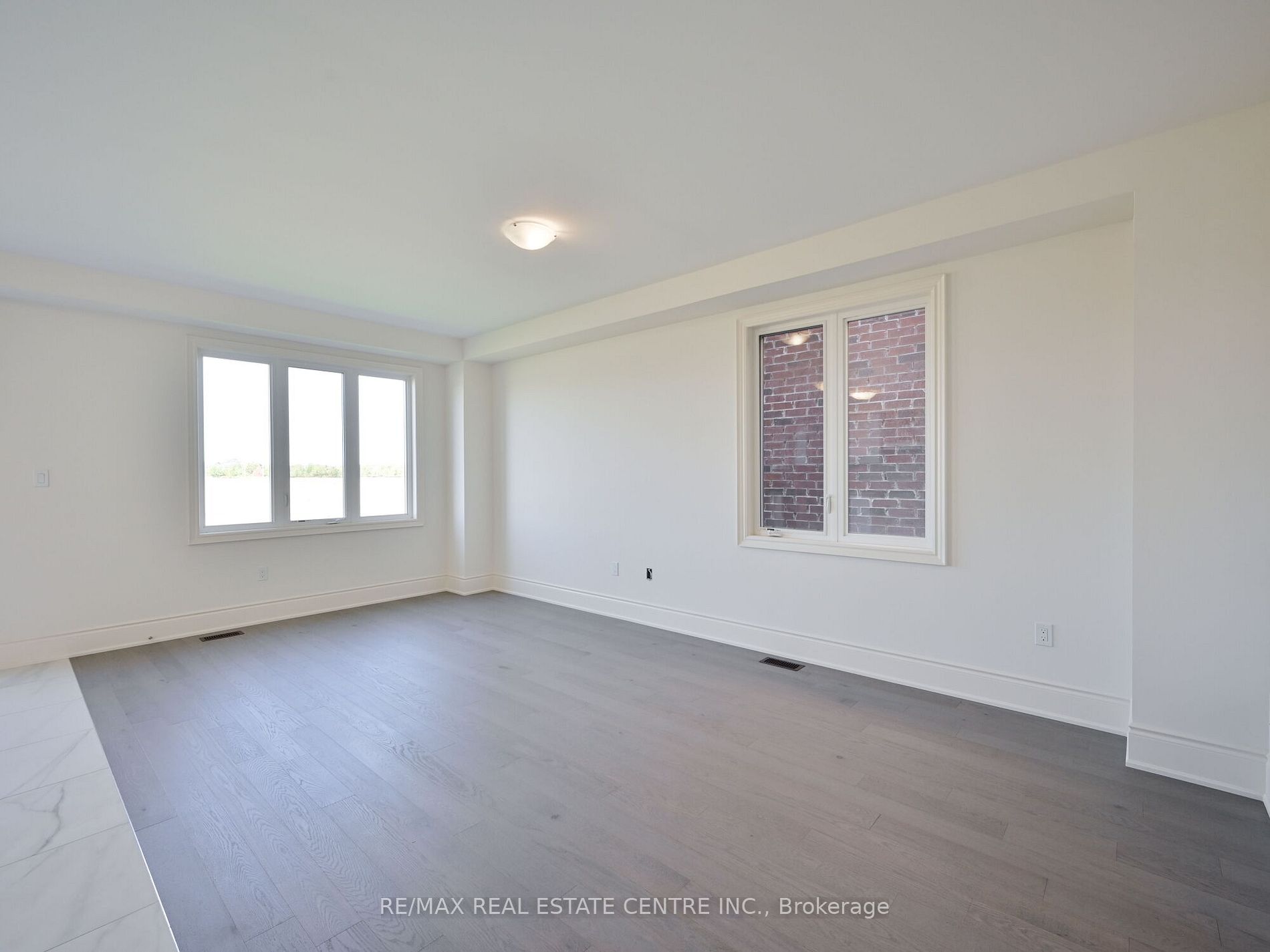 1555 Severn Drive