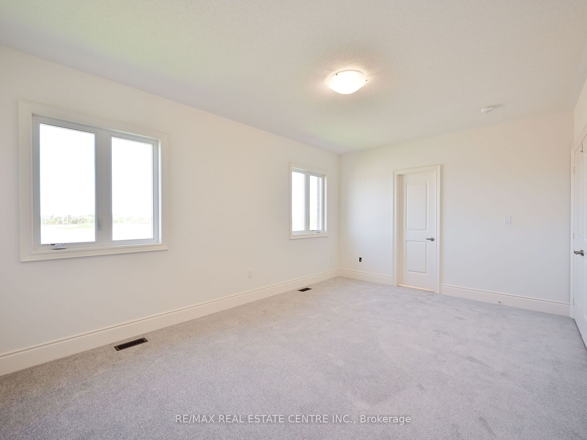 1555 Severn Drive
