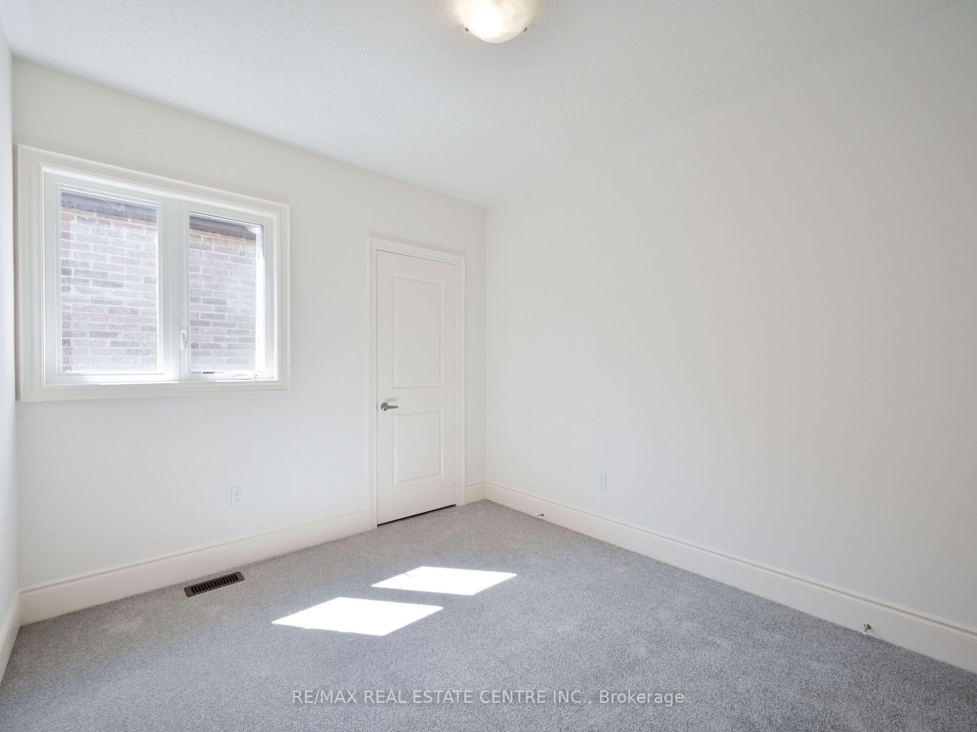 1555 Severn Drive