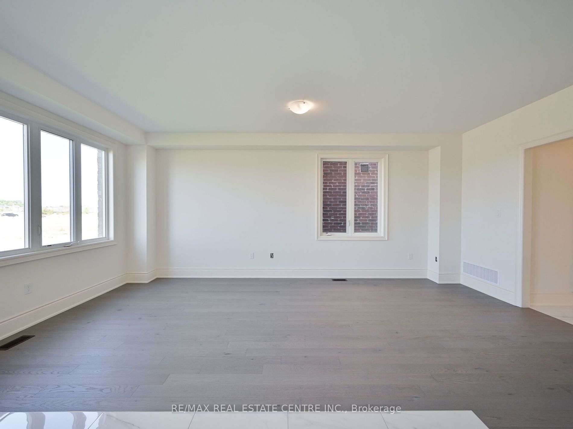 1555 Severn Drive