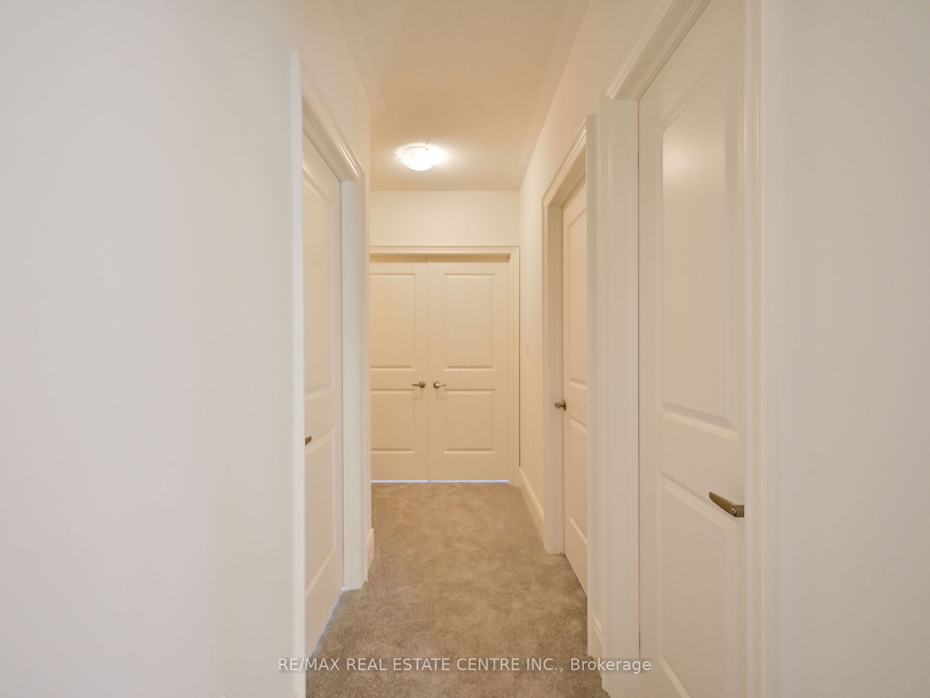 1555 Severn Drive