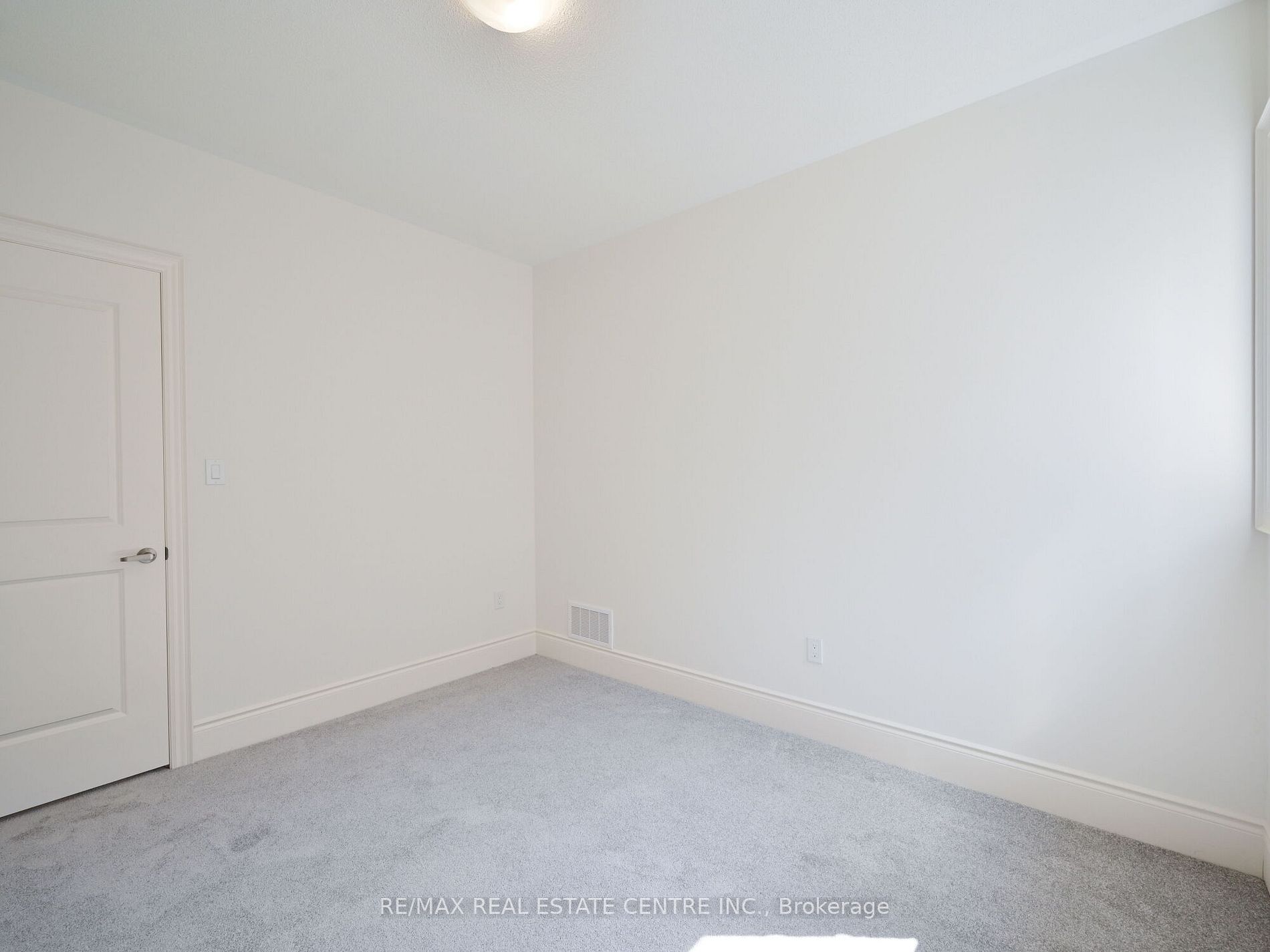 1555 Severn Drive