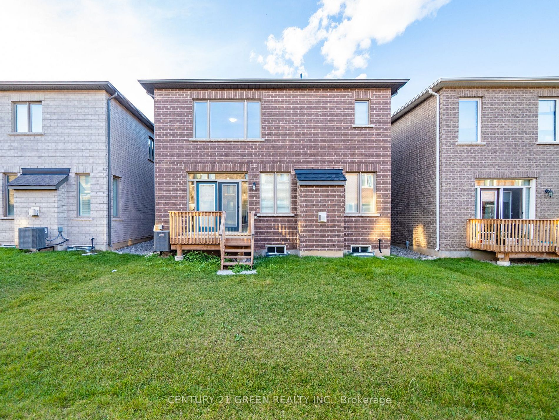 1586 Severn Drive