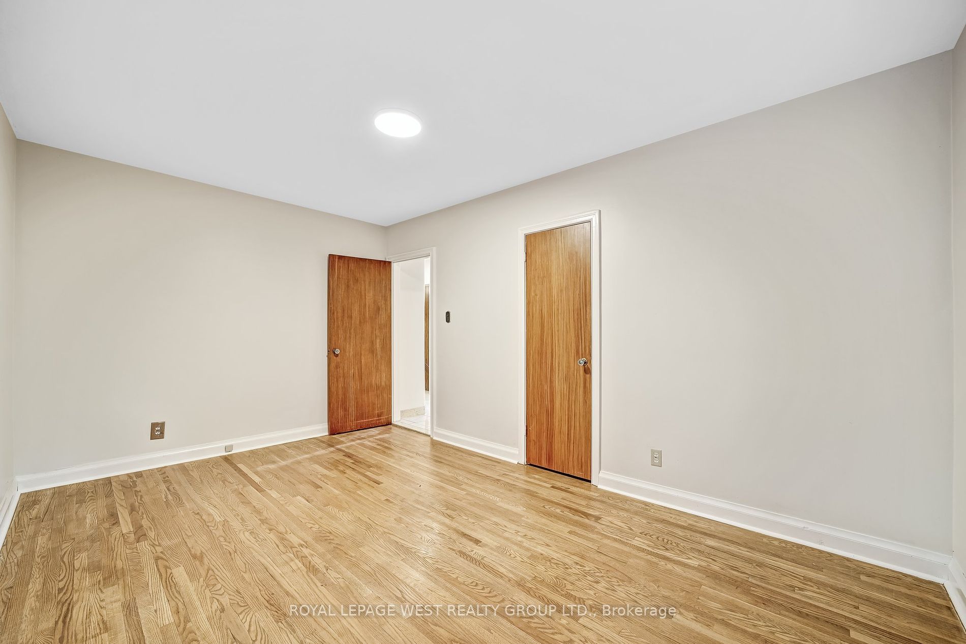 160 North Carson Street