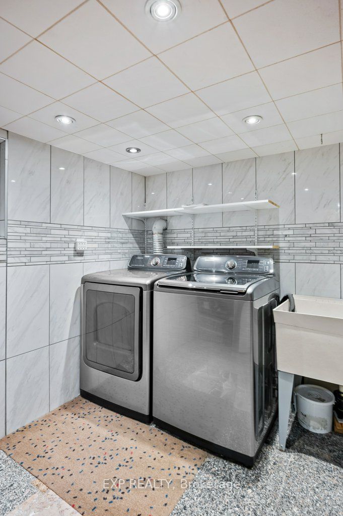 27 Stock Avenue