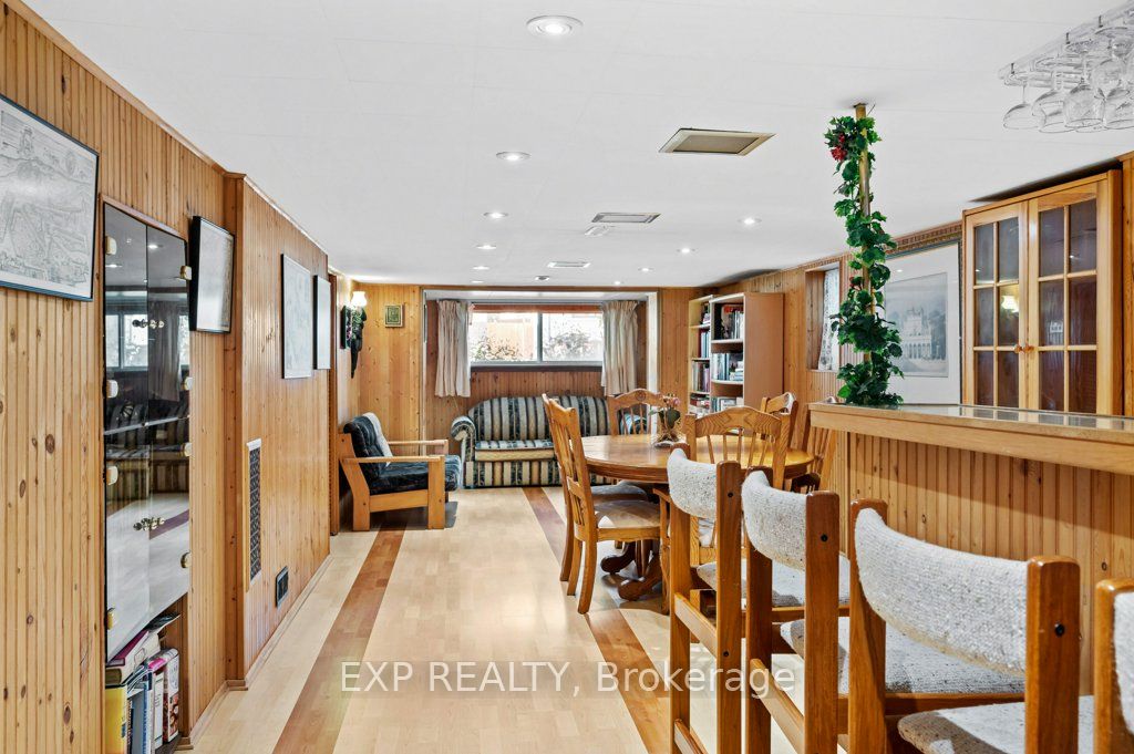 27 Stock Avenue